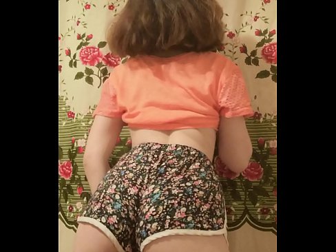 ❤️ Sexy mladá kočka svléká šortky před kamerou. ️❌ Kvalitní sex u cs.redgast4asset.ru ❌❤